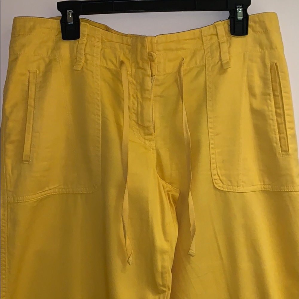 Yellow pants - Picture 2 of 4